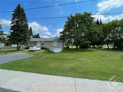 555 LIMOGES Road, The Nation, ON K0A 2M0