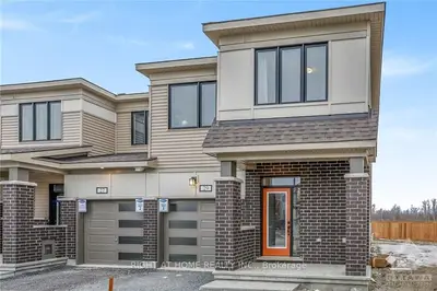 29 BERMONDSEY Way, Stittsville - Munster - Richmond, ON K2S 2Y7