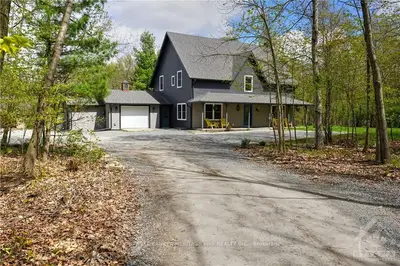 9 Upper Rideau Drive, Rideau Lakes, On K0g 1x0