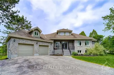 110 SCOTCH PINE Grove, Constance Bay - Dunrobin - Kilmaurs - Woodlawn, ON K0A 1T0