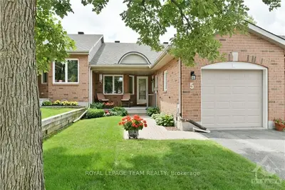 5 QUINTERRA Court, Hunt Club - Windsor Park Village and Area, ON K1V 0W6