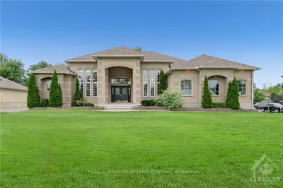 6751 WATERSIDE Court, Greely - Metcalfe - Osgoode - Vernon and Area, ON K4P 1P8