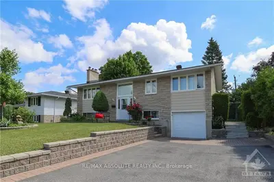 15 HARRISON Street, South of Baseline to Knoxdale, ON K2H 7N4