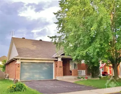 4471 Shoreline Drive, Blossom Park - Airport and Area, ON K1V 1S7