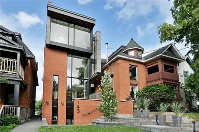 143 BAYSWATER Avenue, West Centre Town, ON K1Y 2G2