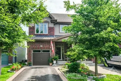 18 McCooeye Lane, Stittsville - Munster - Richmond, ON K2S 1B9