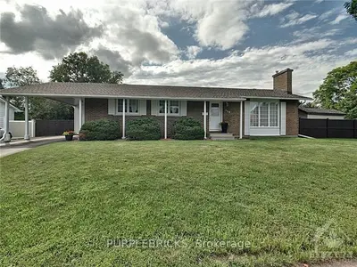 139 ABBEYHILL Drive, Kanata, ON K2L 1H6