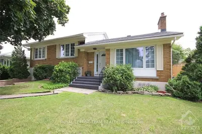 746 FAIRDALE Avenue, Elmvale Acres and Area, ON K1G 1X7