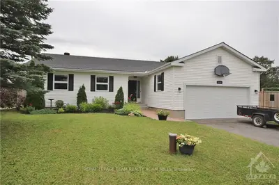 2216 WALLINGFORD Way, Manotick - Kars - Rideau Twp and Area, ON K0A 2T0