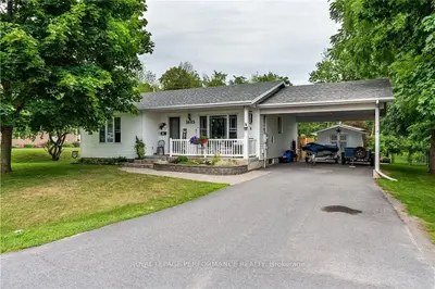 3605 MARYDALE Avenue, South Stormont, ON K6K 1P3
