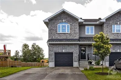 657 MEADOWRIDGE Circle, Carp - Huntley Ward, ON K0A 1L0