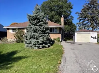 171 OAKRIDGE Boulevard, Meadowlands - Crestview and Area, ON K2G 2V3