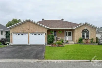 30 MIKA Street, Stittsville - Munster - Richmond, ON K2S 1K8