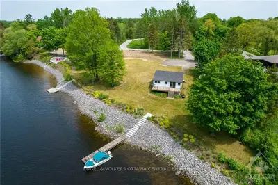 2050 RIVER Road, Manotick - Kars - Rideau Twp and Area, ON K4M 1B4