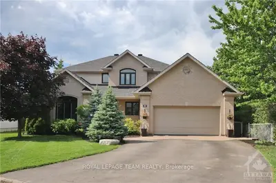 8 SONIA Court, Stittsville - Munster - Richmond, ON K2S 1J6