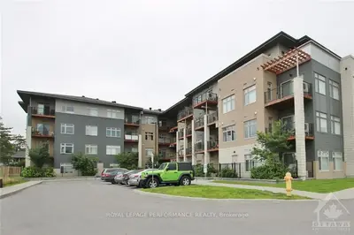 2785 BASELINE Road 221, Parkway Park - Queensway Terrace S and Area, ON K2H 0B7