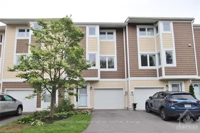 350 STOWE Court, Kanata, ON K2K 1Z6
