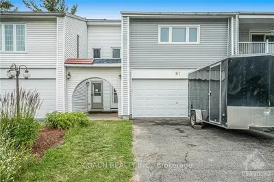 91 GRADY Crescent, South of Baseline to Knoxdale, ON K2H 5S2