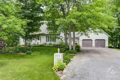 10493 ST JOHN Street, North Dundas, ON K0E 1S0
