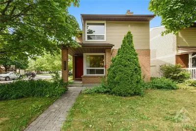 1771 STONEHENGE Crescent, Cyrville - Carson Grove - Pineview, ON K1B 5K3