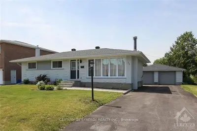 23 MAJESTIC Drive, South of Baseline to Knoxdale, ON K2G 1C6