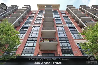 555 ANAND 904, Billings Bridge - Riverside Park and Area, ON K1V 2R7