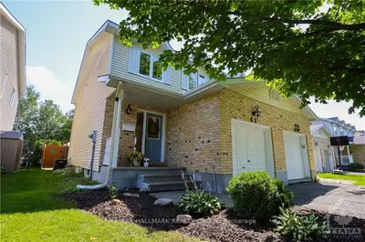 65 KATHLEEN Crescent, Stittsville - Munster - Richmond, ON K2S 1L8