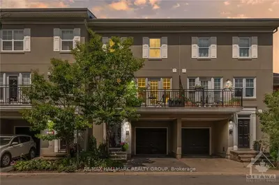 11 GEORGETON, Manor Park - Cardinal Glen and Area, ON K1K 4S8