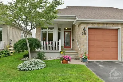 251 BULRUSH Crescent, Blossom Park - Airport and Area, ON K1T 0E6