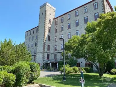 1 ROSAMOND Street 103, Mississippi Mills, ON K0A 2H0