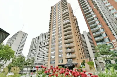 556 LAURIER Avenue W 2107, Ottawa Centre, ON K1R 7X2
