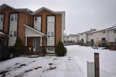 574 ALFRED Street E, Pembroke, ON K8A 8L4