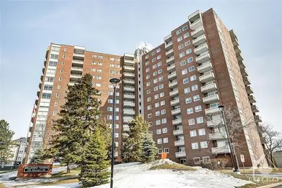 915 ELMSMERE Road 411, Beacon Hill North - South and Area, ON K1J 8H8