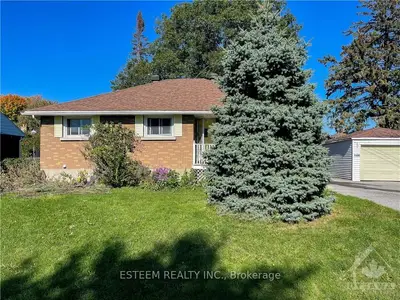 171 OAKRIDGE Boulevard, Meadowlands - Crestview and Area, ON K2G 2V3