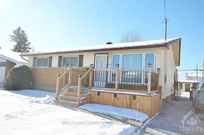 864 BALSAM Drive, Orleans - Cumberland and Area, ON K1E 1B5
