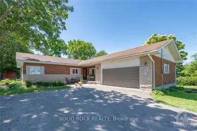 442 RIDEAU Road, Manotick - Kars - Rideau Twp and Area, ON K4M 1B2