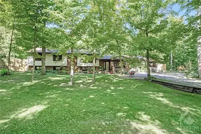 726 DRUMMOND Road, Mississippi Mills, ON K7C 3P1