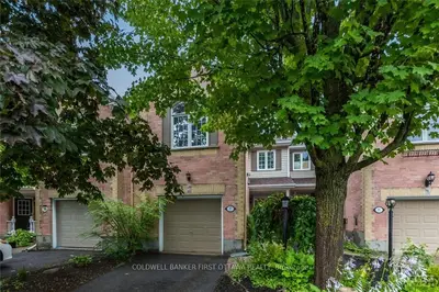37 CROSSING BRIDGE Court, Stittsville - Munster - Richmond, ON K2S 1S2