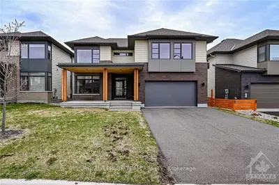 301 LONG ACRES Street, Kanata, ON K2M 0H1