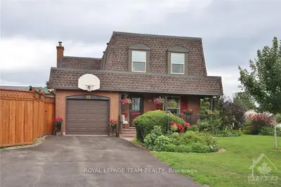 43 ELVASTON Avenue, South of Baseline to Knoxdale, ON K2G 3Y1