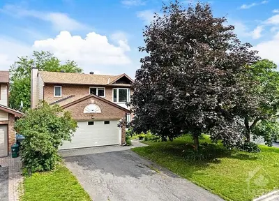 12 DOSSETTER Way, Hunt Club - South Keys and Area, ON K1G 4R8