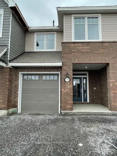 198 ANGELONIA Crescent, Blossom Park - Airport and Area, ON K1T 0Y4