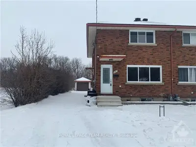 987 RIDDELL Avenue, Belair Park - Copeland Park and Area, ON K2C 2J6