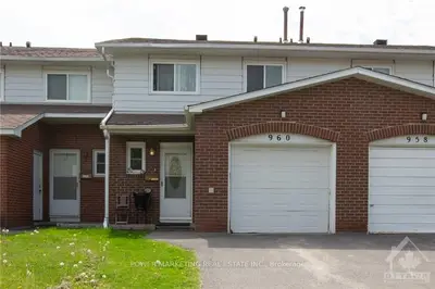 960 GULF Place, Overbrook - Castleheights and Area, ON K1K 3Y1