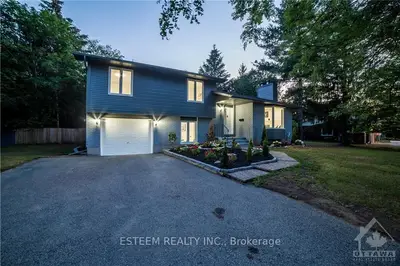 15 MERVYN HEALEY Court, Stittsville - Munster - Richmond, ON K2S 1J9