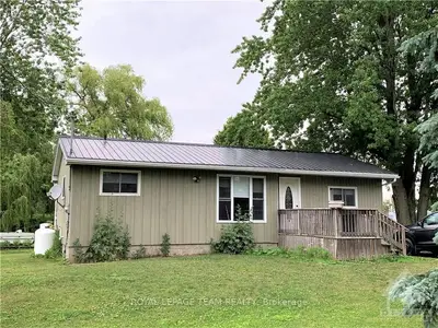 10539 Gilmour Road, South Dundas, ON K0E 1C0