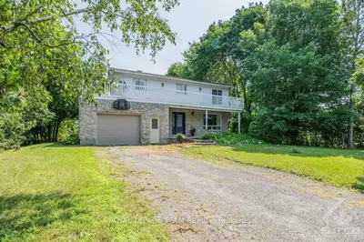 305 ST PIERRE Street, Russell, ON K4R 1E5