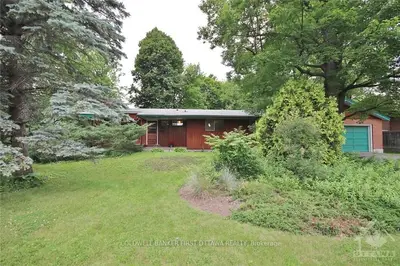 6 BRISBANE Road, Country Place - Pineglen - Crestview and Area, ON K2E 5W9