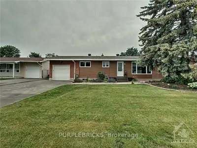 54 HILLIARD Avenue, Cityview - Parkwoods Hills - Rideau Shore, ON K2E 6C1