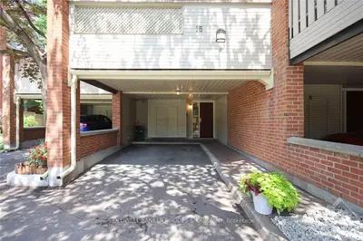 30 Montcalm Street 15, Glebe - Ottawa East And Area, On K1s 0a3